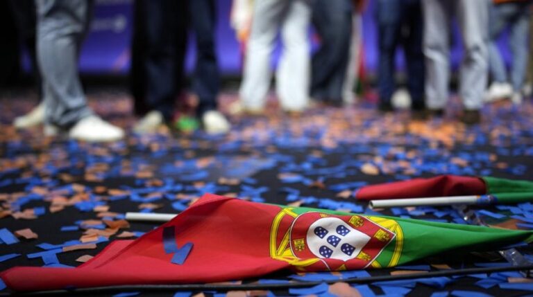 06afd2833b149dd34fe6b5b8d687368d