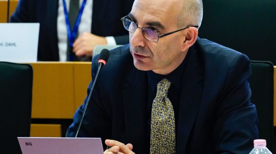 7048d11faa9411796105106769ce944a