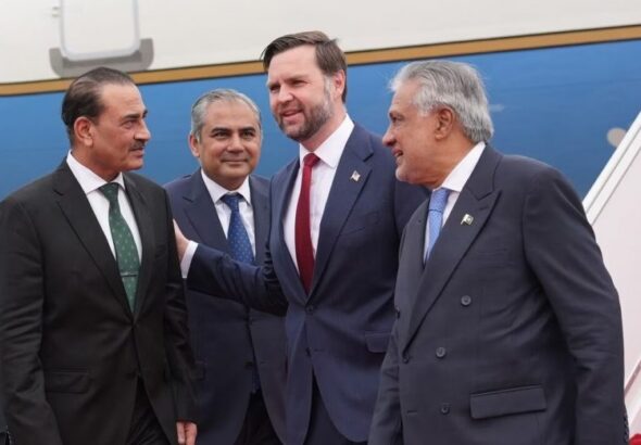 74b982a493425e5f3281db5f27ae1701